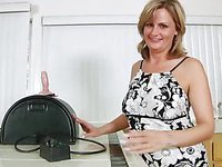 Seductive blond mother i'd like to fuck bounces her fur pie on the sybian